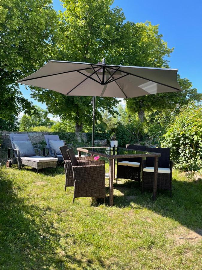 Mitten In Der Natur : Ferienwohnung Mit 3 Schlafzimmern, Neu Eingerichtet Neu Gaarz Εξωτερικό φωτογραφία