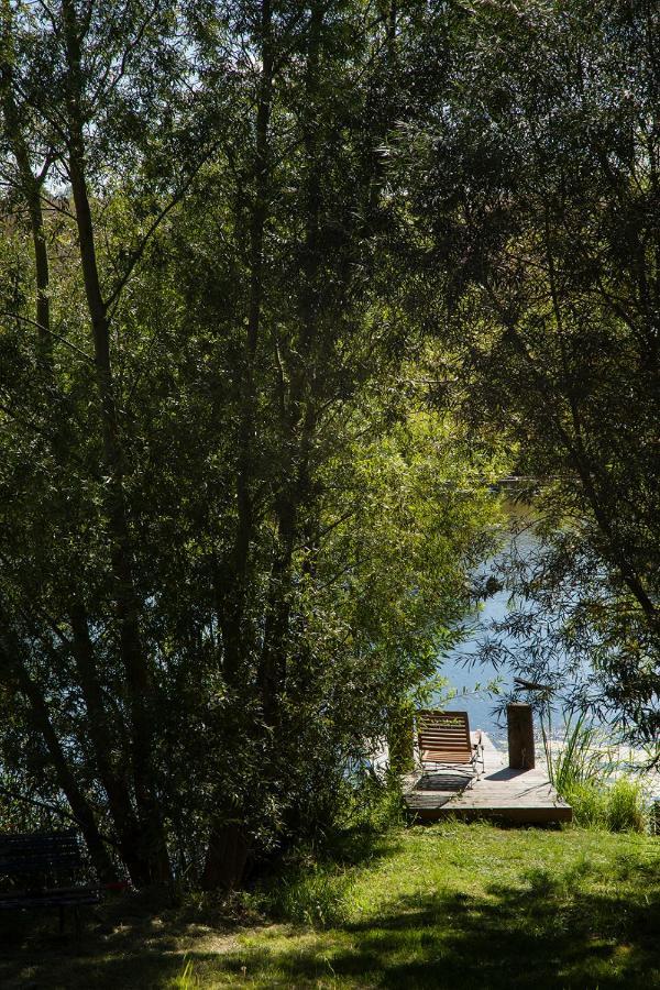 Mitten In Der Natur : Ferienwohnung Mit 3 Schlafzimmern, Neu Eingerichtet Neu Gaarz Εξωτερικό φωτογραφία
